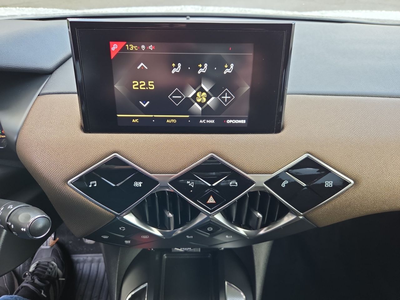 DS DS 3 Crossback PURE TECH 100 CV SO CHIC - Foto 2