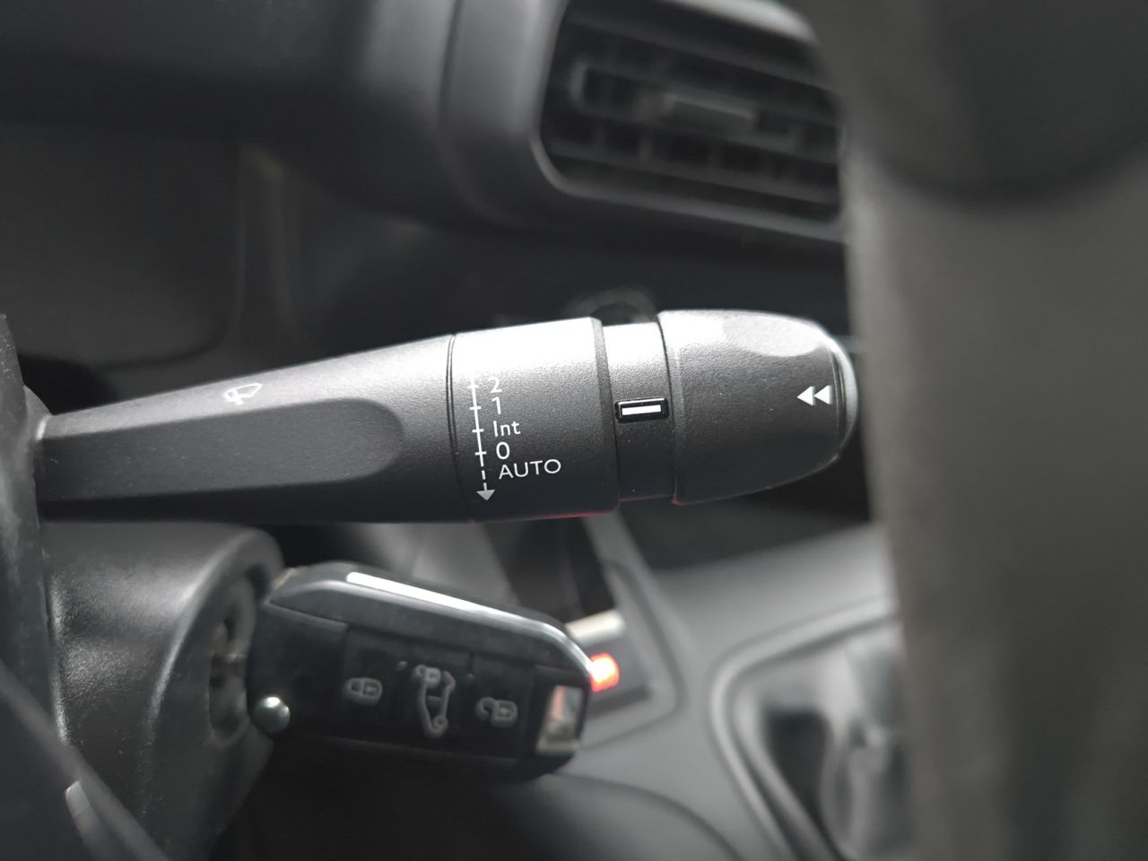 Peugeot Partner FG PREMIUM STANDARD 600 KG BLUE HDI 75 CV - Foto 2