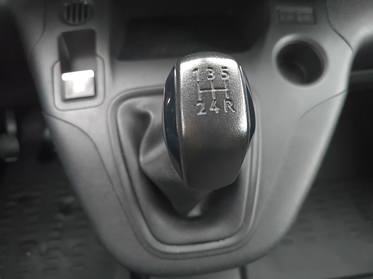 Peugeot Partner FG PREMIUM STANDARD 600 KG BLUE HDI 75 CV - Foto 2