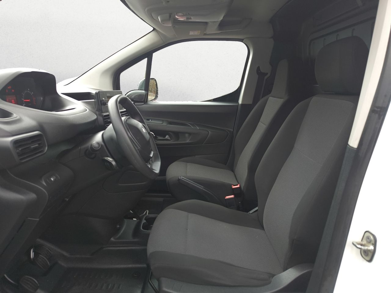 Peugeot Partner FG PRO STANDARD 600 KG BLUE HDI 100 CV - Foto 2