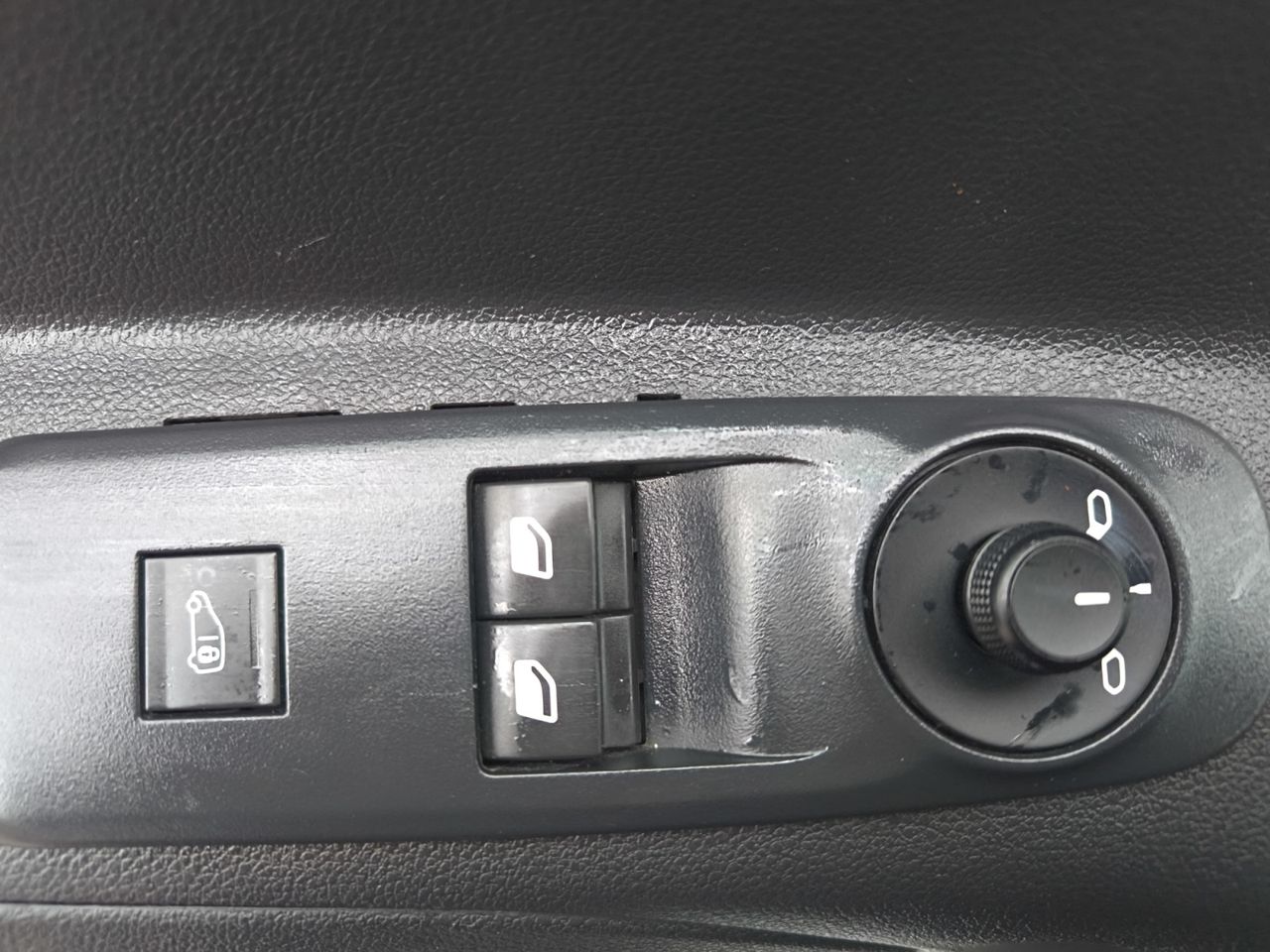 Peugeot Partner FG PRO STANDARD 600 KG BLUE HDI 100 CV - Foto 2