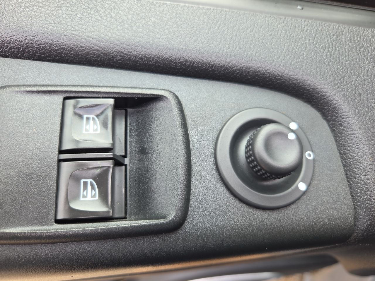 Opel Vivaro TOURER LARGO 1.6 CDTI 107 KW 145 CV - Foto 2