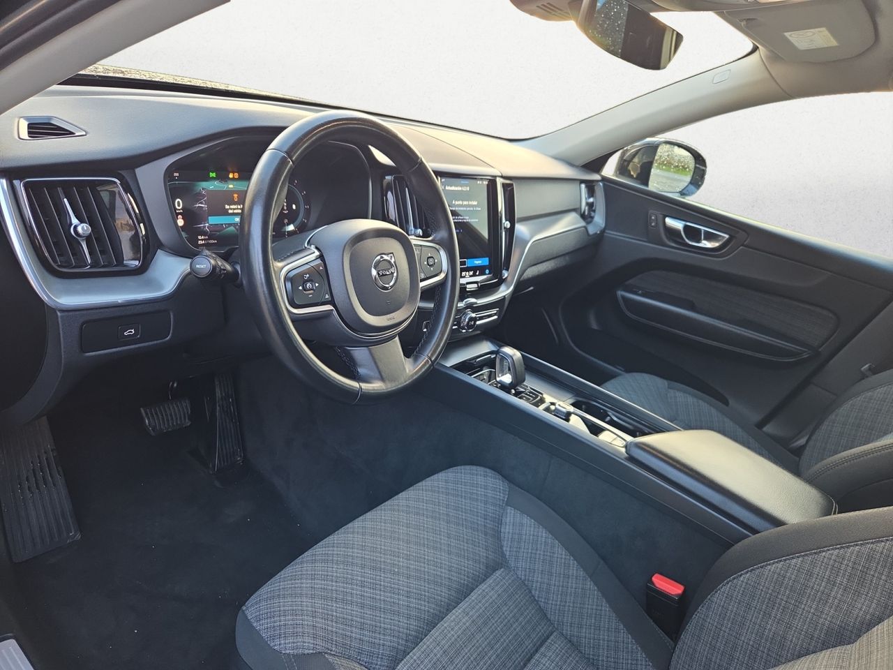 Volvo XC60 2.0 B4 DAWD CORE AUTO - Foto 2