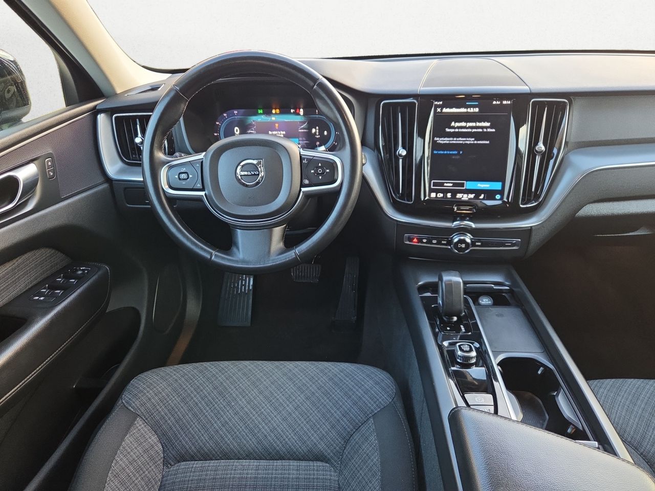 Volvo XC60 2.0 B4 DAWD CORE AUTO - Foto 2