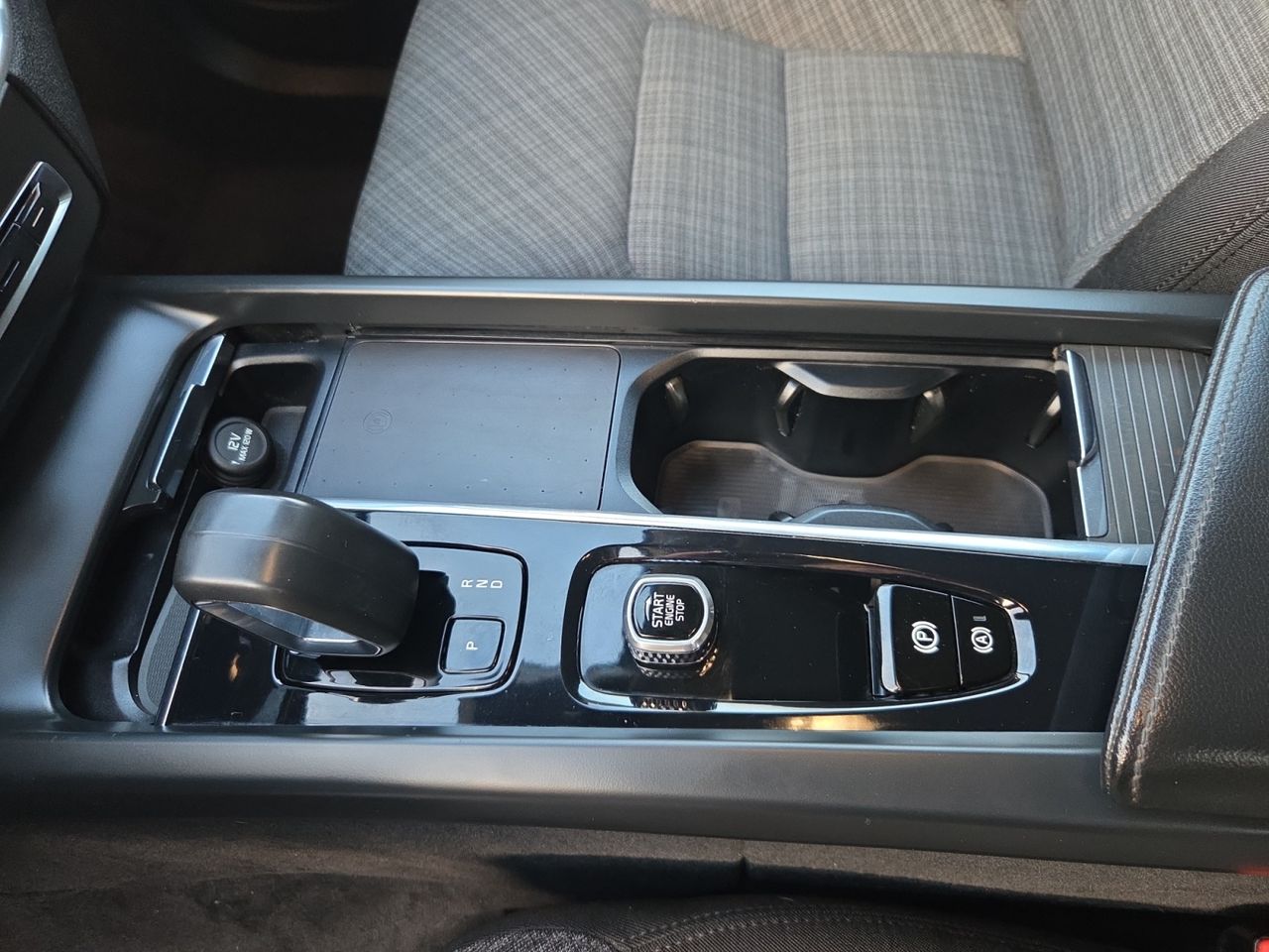 Volvo XC60 2.0 B4 DAWD CORE AUTO - Foto 2