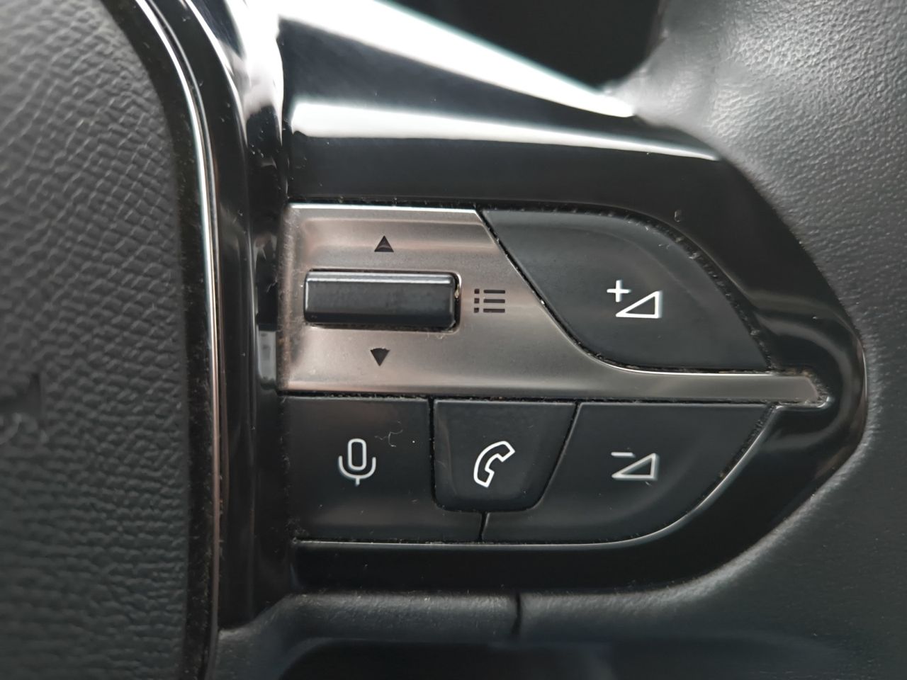 Peugeot 308 SW ALLURE PACK BLUE HDI 130 CV - Foto 2