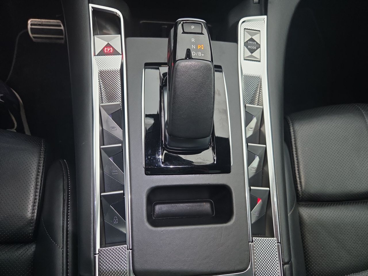 DS DS 7 Crossback E TENSE 300 4X4 LOUVRE - Foto 2