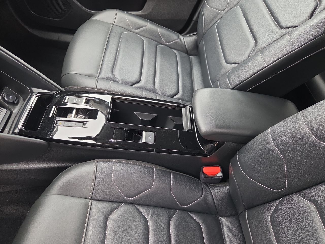 Citroën C4 BLUE HDI 130 CV VEAT8 SHINE - Foto 2