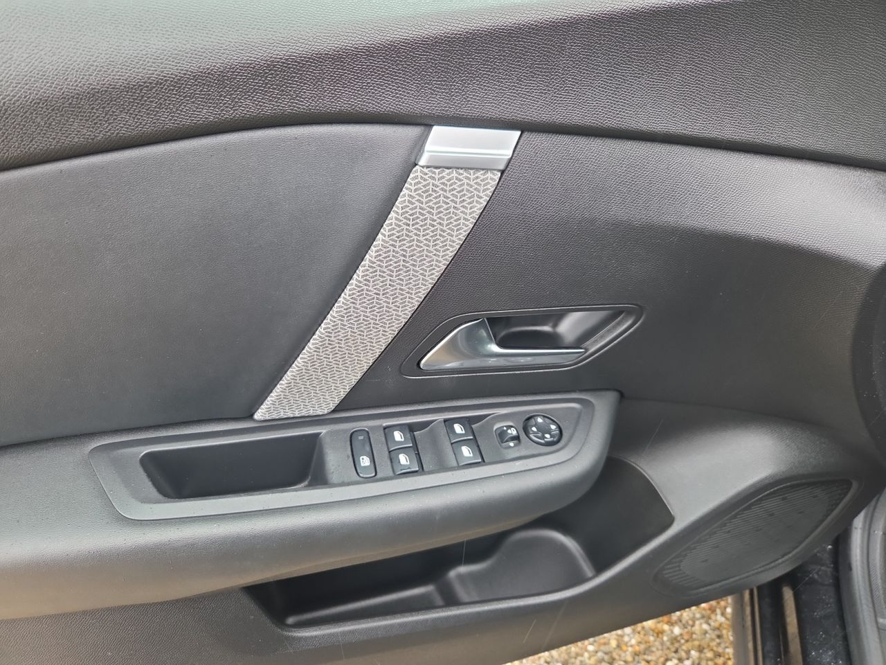 Citroën C4 BLUE HDI 130 CV VEAT8 SHINE - Foto 2