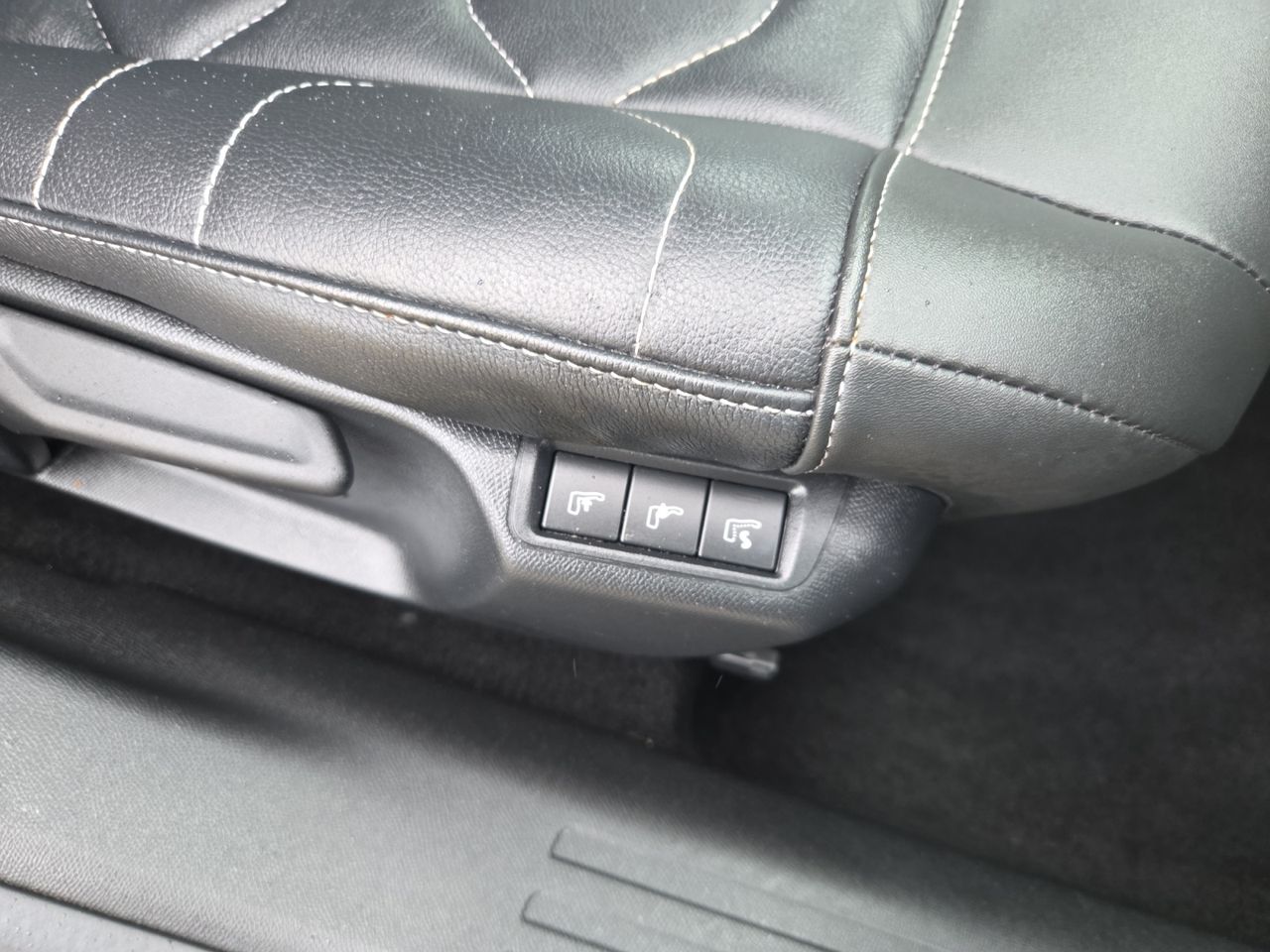 Citroën C4 BLUE HDI 130 CV VEAT8 SHINE - Foto 2