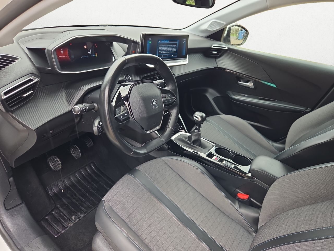 Peugeot 208 ALLURE BLUE HDI 100 CV - Foto 2