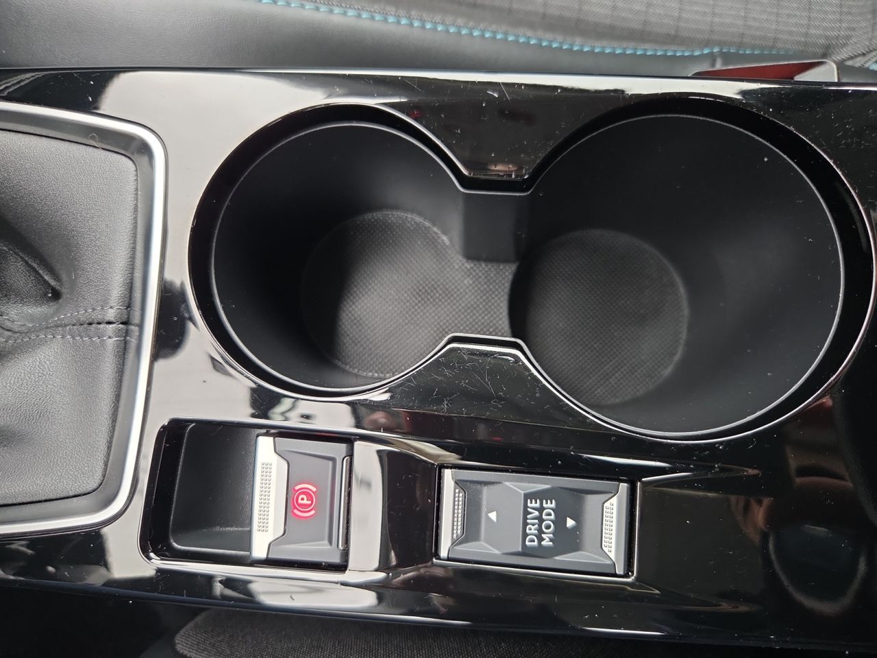 Peugeot 208 ALLURE BLUE HDI 100 CV - Foto 2