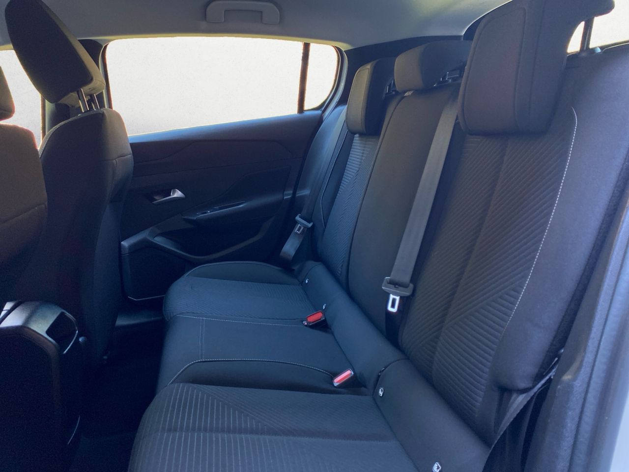 Peugeot 308 ACTIVE PACK BLUE HDI 130 CV - Foto 2