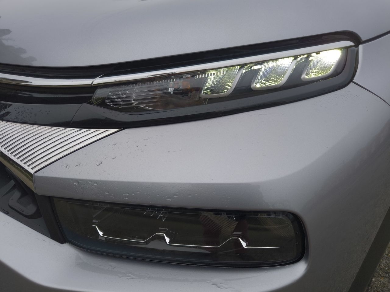 Citroën C3 Aircross BLUE HDI 110 CV SHINE PACK - Foto 2