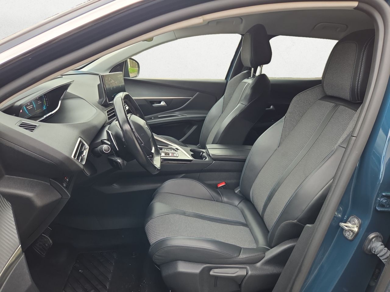 Peugeot 3008 Hybrid ALLURE HYBRID 225 e EAT8 - Foto 2