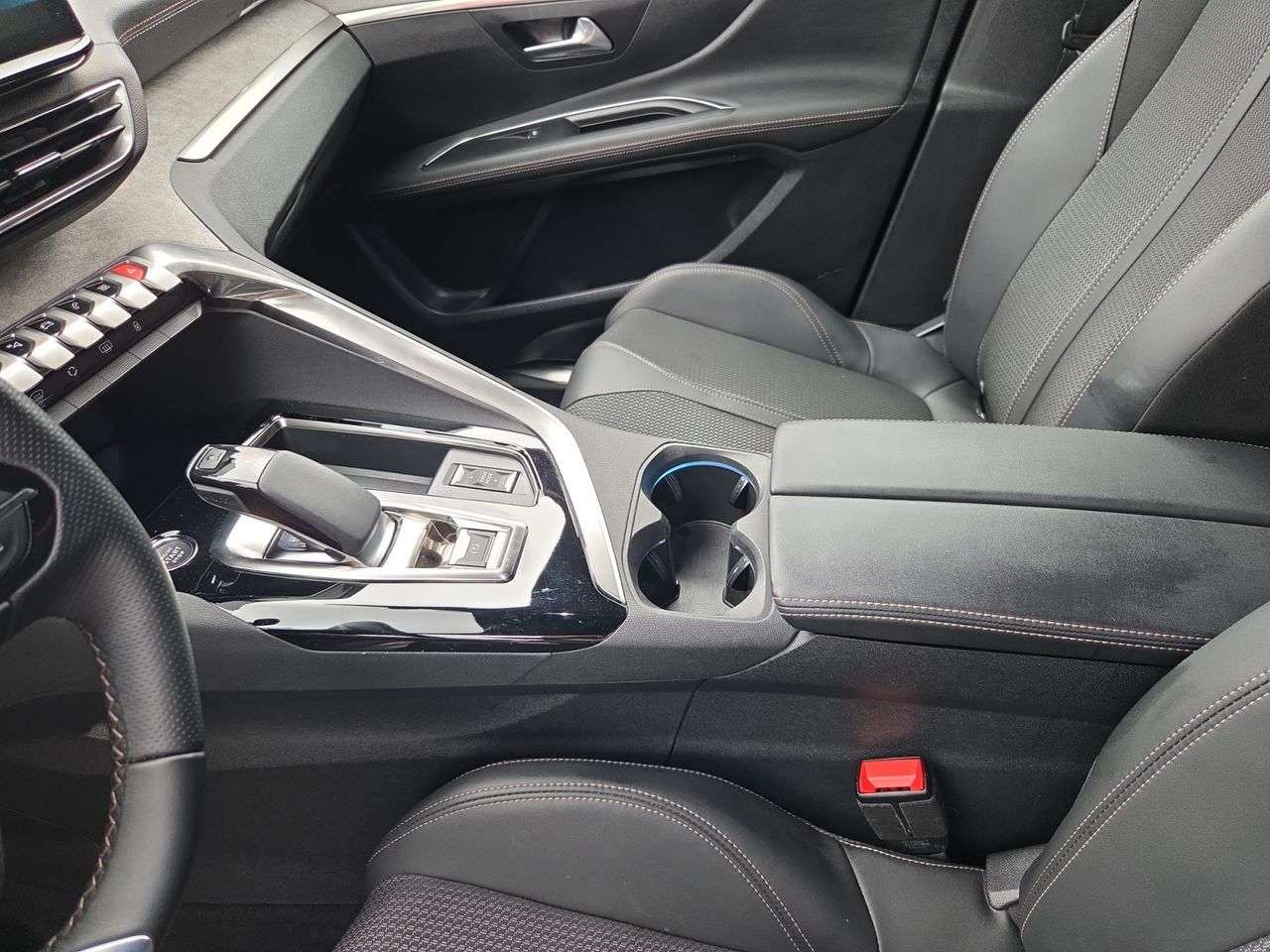 Peugeot 3008 Hybrid GT HYBRID 225 e EAT8 - Foto 2