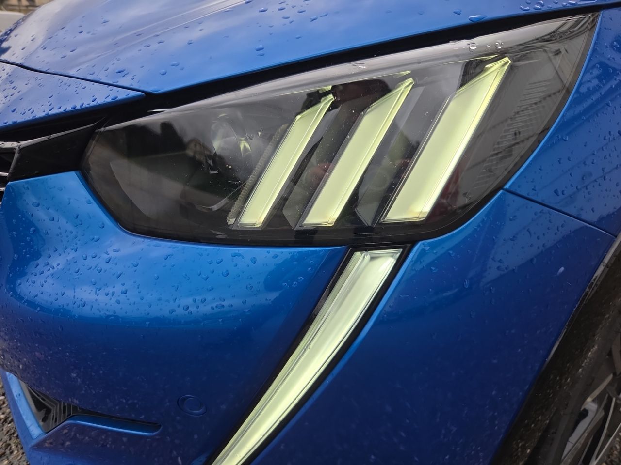 Peugeot 208 GT LINE PURE TECH 100 CV - Foto 2