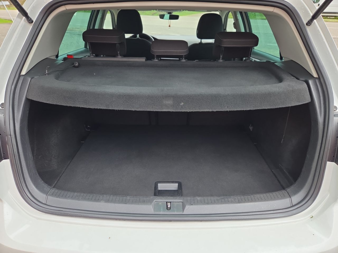 Volkswagen Golf SPORT R LINE 2.0 TDI 110 KW 150 CV DSG - Foto 2