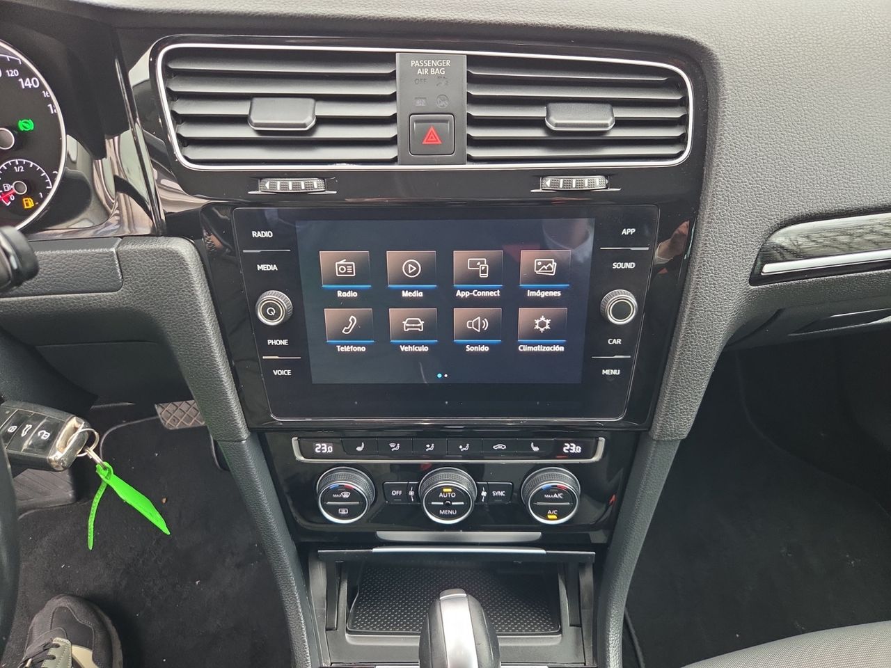 Volkswagen Golf SPORT R LINE 2.0 TDI 110 KW 150 CV DSG - Foto 2