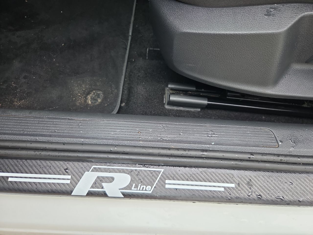 Volkswagen Golf SPORT R LINE 2.0 TDI 110 KW 150 CV DSG - Foto 2