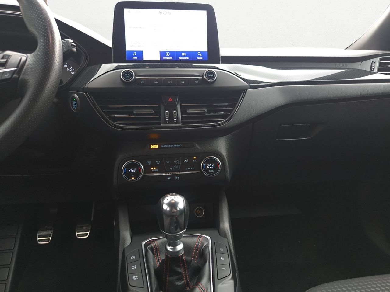 Ford Focus BERLINA ST LINE 1.0 ECOBOOST 92 KW 125 CV - Foto 2