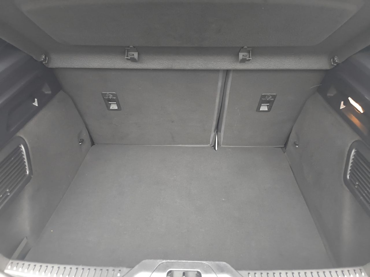 Ford Focus BERLINA ST LINE 1.0 ECOBOOST 92 KW 125 CV - Foto 2