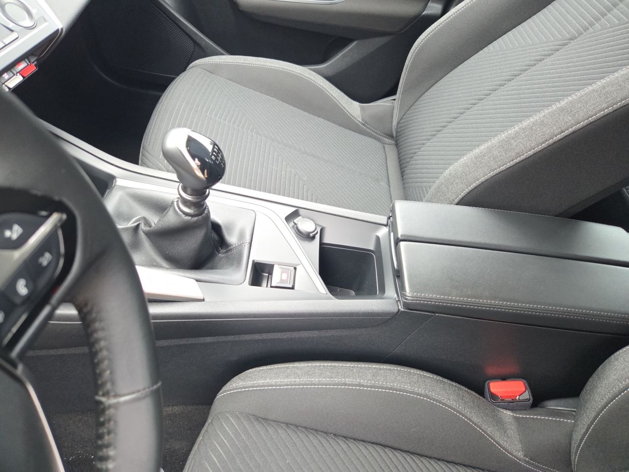 Peugeot 308 ACTIVE PACK BLUE HDI 130 CV - Foto 2