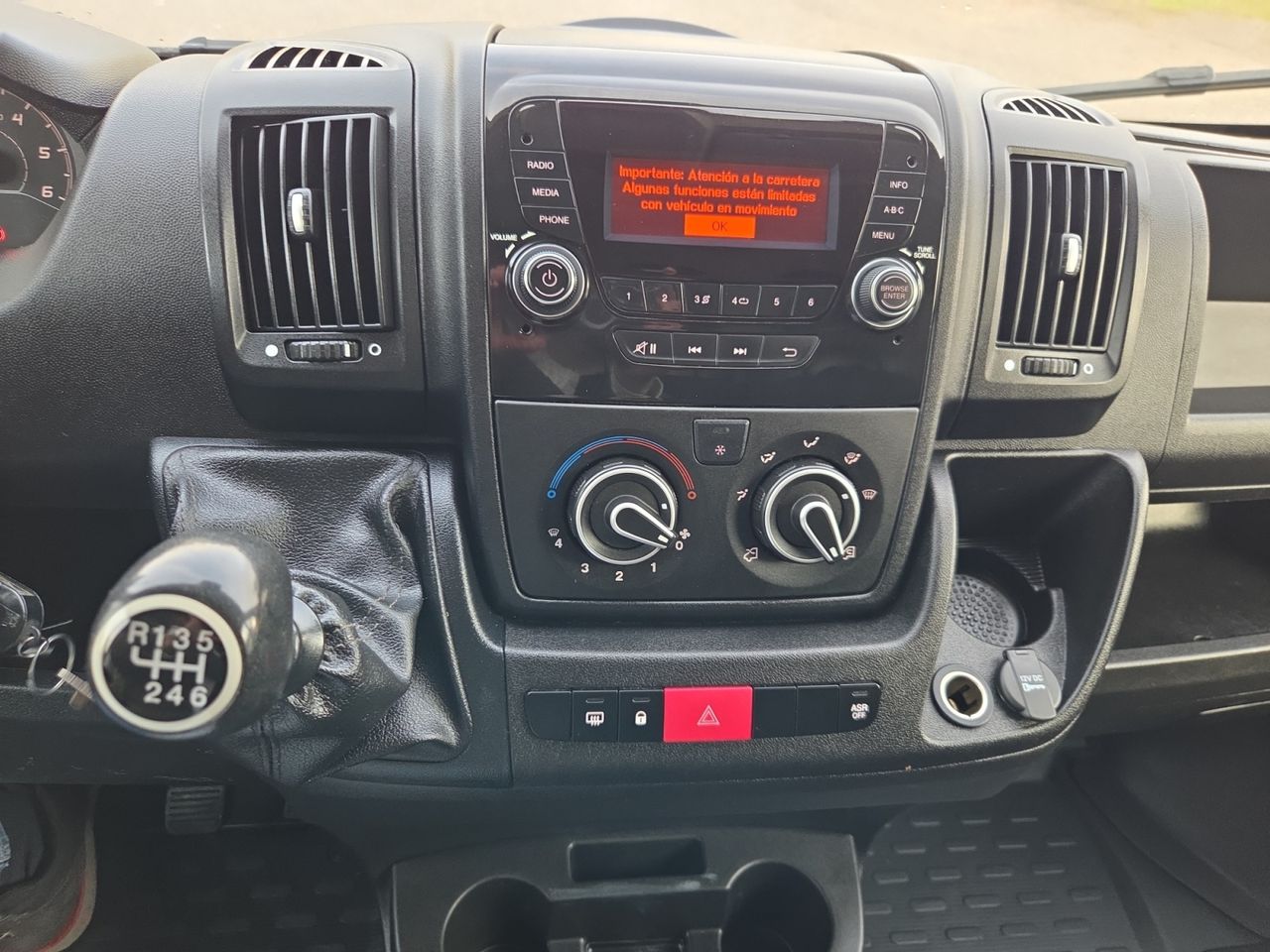 Citroën Jumper FG 33 L2 H1 BLUE HDI 140 CV - Foto 2