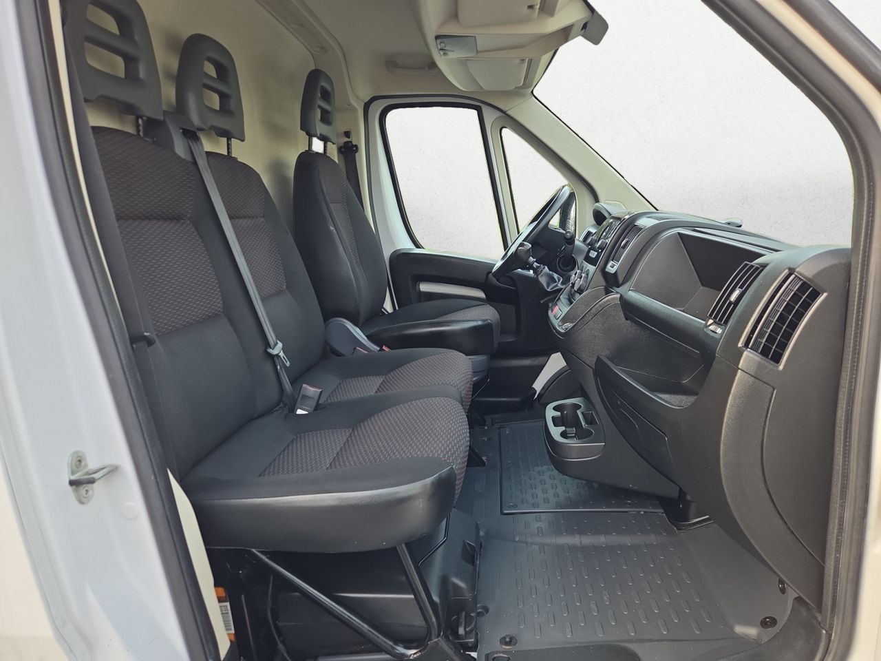 Citroën Jumper FG 33 L2 H1 BLUE HDI 140 CV - Foto 2