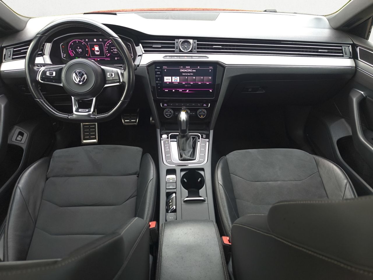 Volkswagen Arteon R LINE 2.0 TDI DSG 190 CV - Foto 2