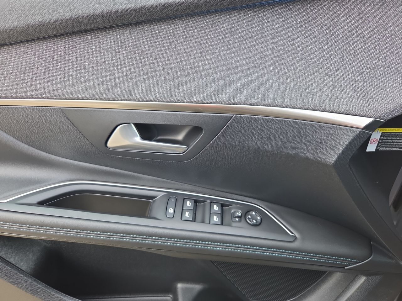 Peugeot 3008 Hybrid ALLURE PACK PLUG IN HYBRID 225 e EAT8 - Foto 2