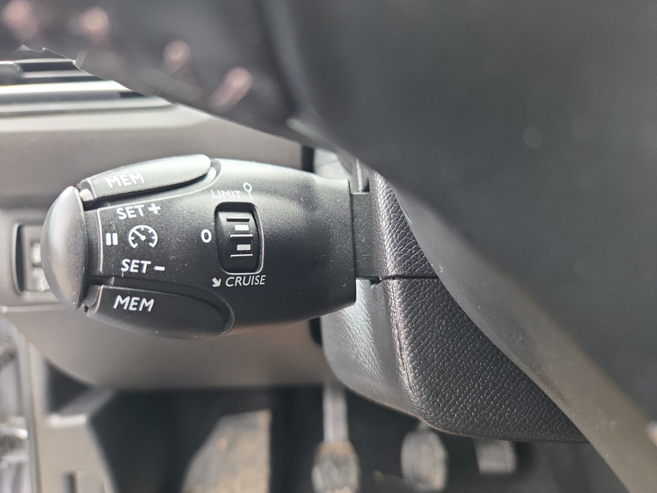 Peugeot 308 ACTIVE PACK BLUE HDI 130 CV - Foto 2