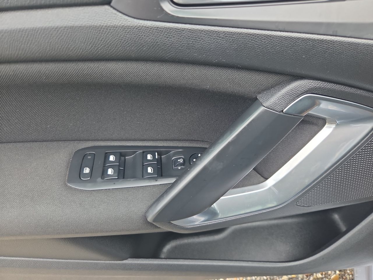 Peugeot 308 ACTIVE PACK BLUE HDI 130 CV - Foto 2