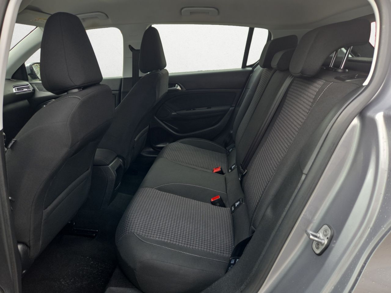 Peugeot 308 ACTIVE PACK BLUE HDI 130 CV - Foto 2