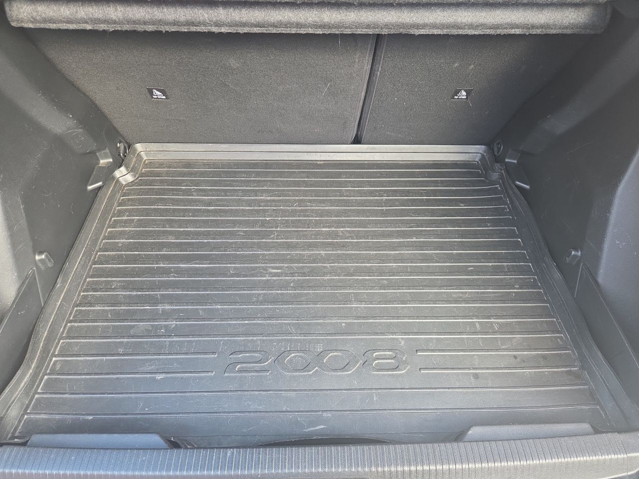 Peugeot 2008 ALLURE PACK PURE TECH 130 CV - Foto 2