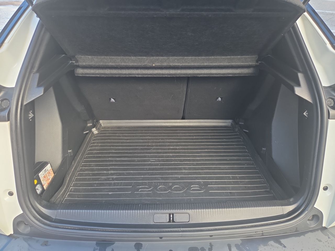 Peugeot 2008 ALLURE PACK PURE TECH 130 CV - Foto 2