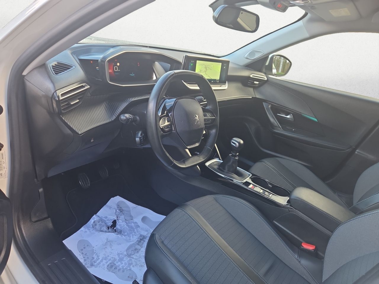 Peugeot 2008 ALLURE PACK PURE TECH 130 CV - Foto 2