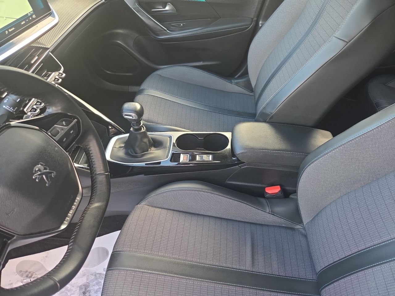 Peugeot 2008 ALLURE PACK PURE TECH 130 CV - Foto 2