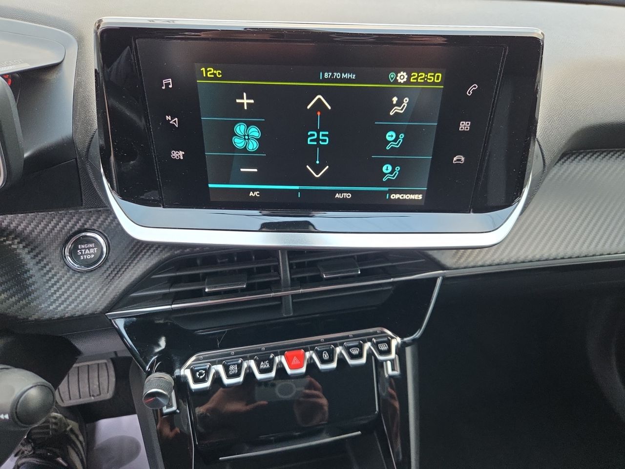 Peugeot e-2008 ALLURE ELECTRICO 136 CV - Foto 2