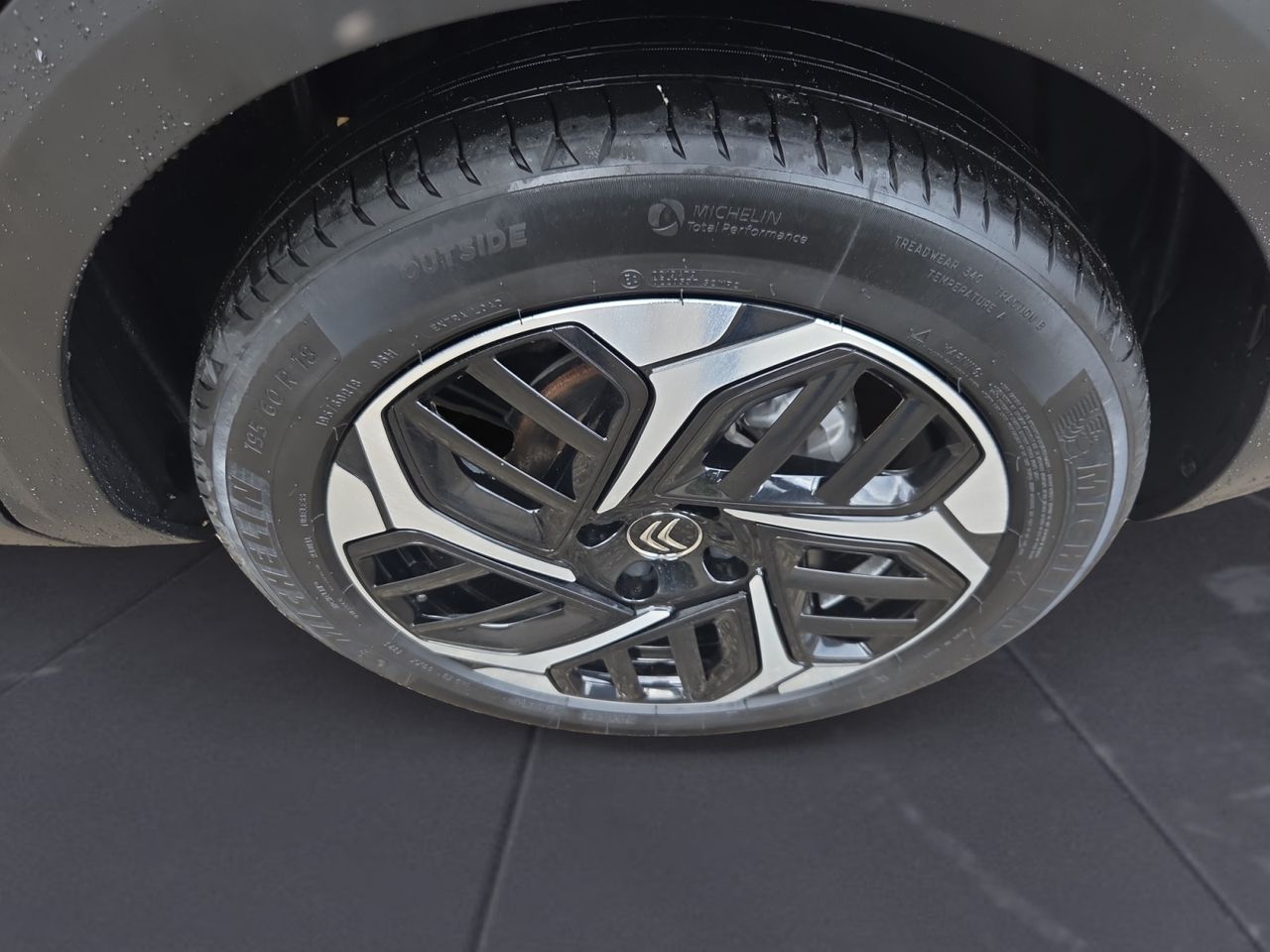 Citroën C4 BLUE HDI 130 EAT8 SHINE - Foto 2