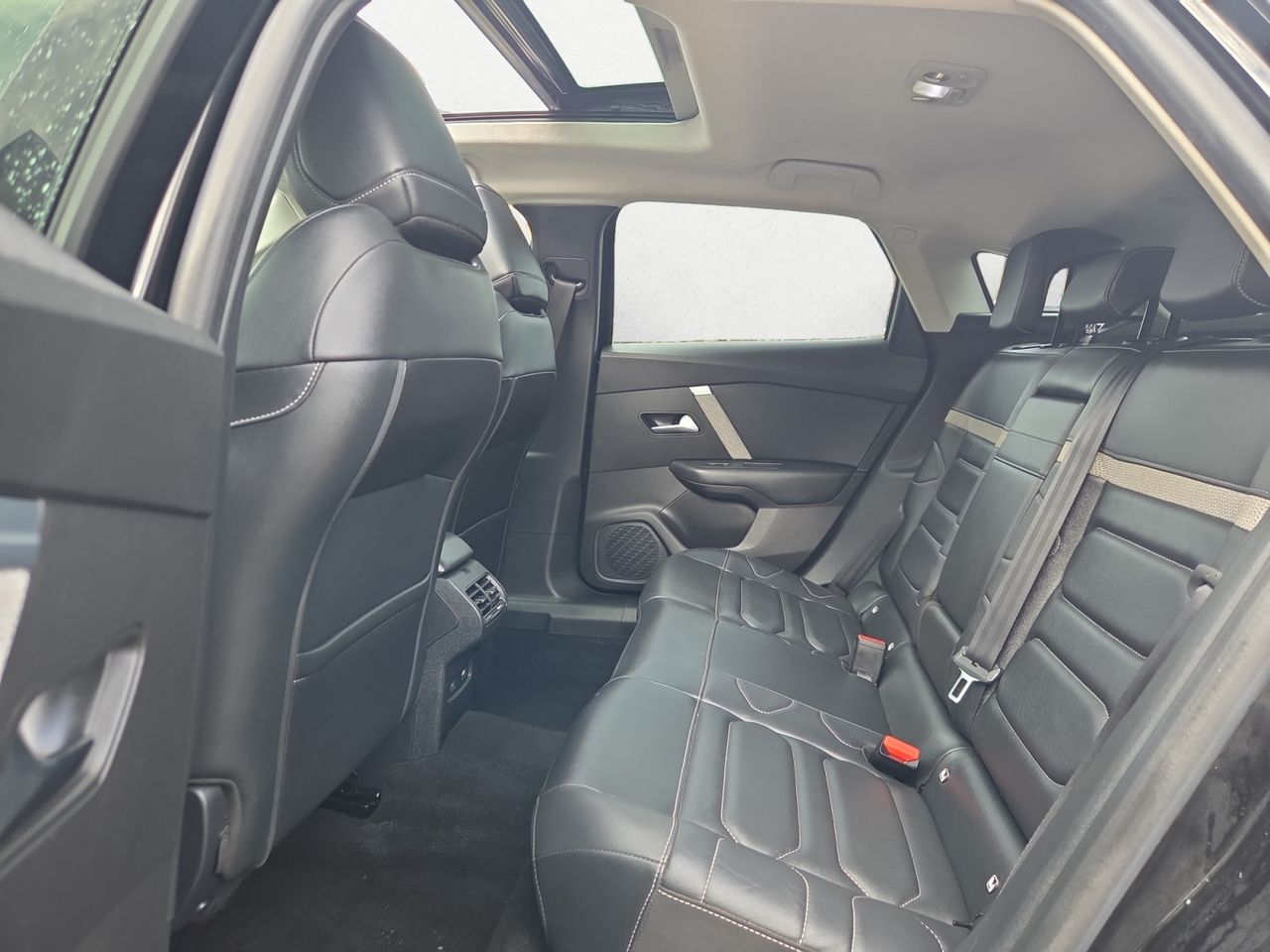 Citroën C4 BLUE HDI 130 EAT8 SHINE - Foto 2