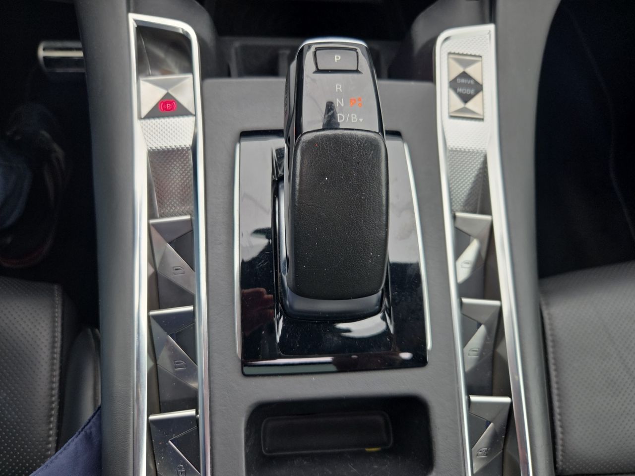 DS DS 7 Crossback E TENSE 300 4X4 LOUVRE - Foto 2