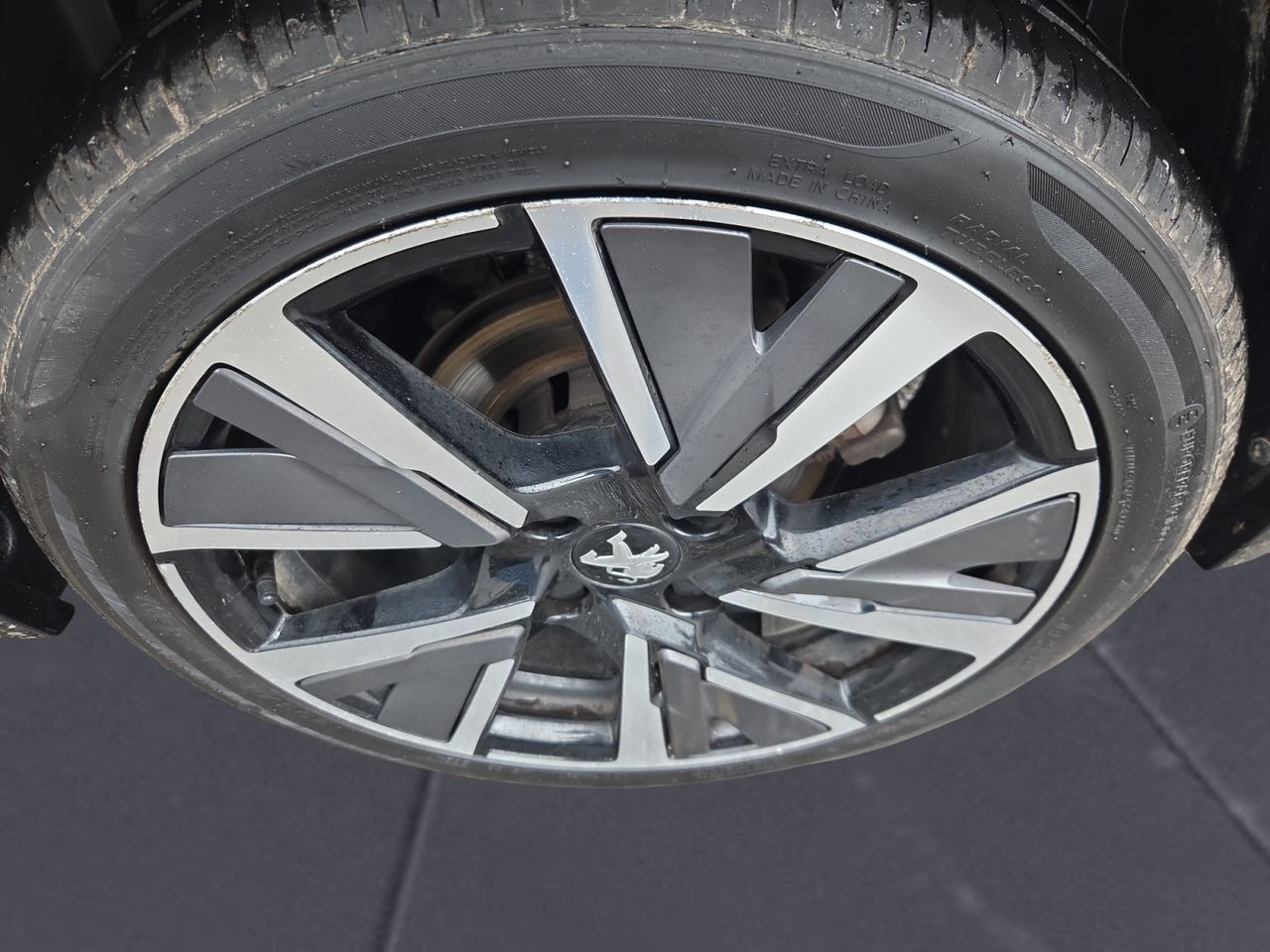 Peugeot 208 GT BLUE HDI 100 CV - Foto 2