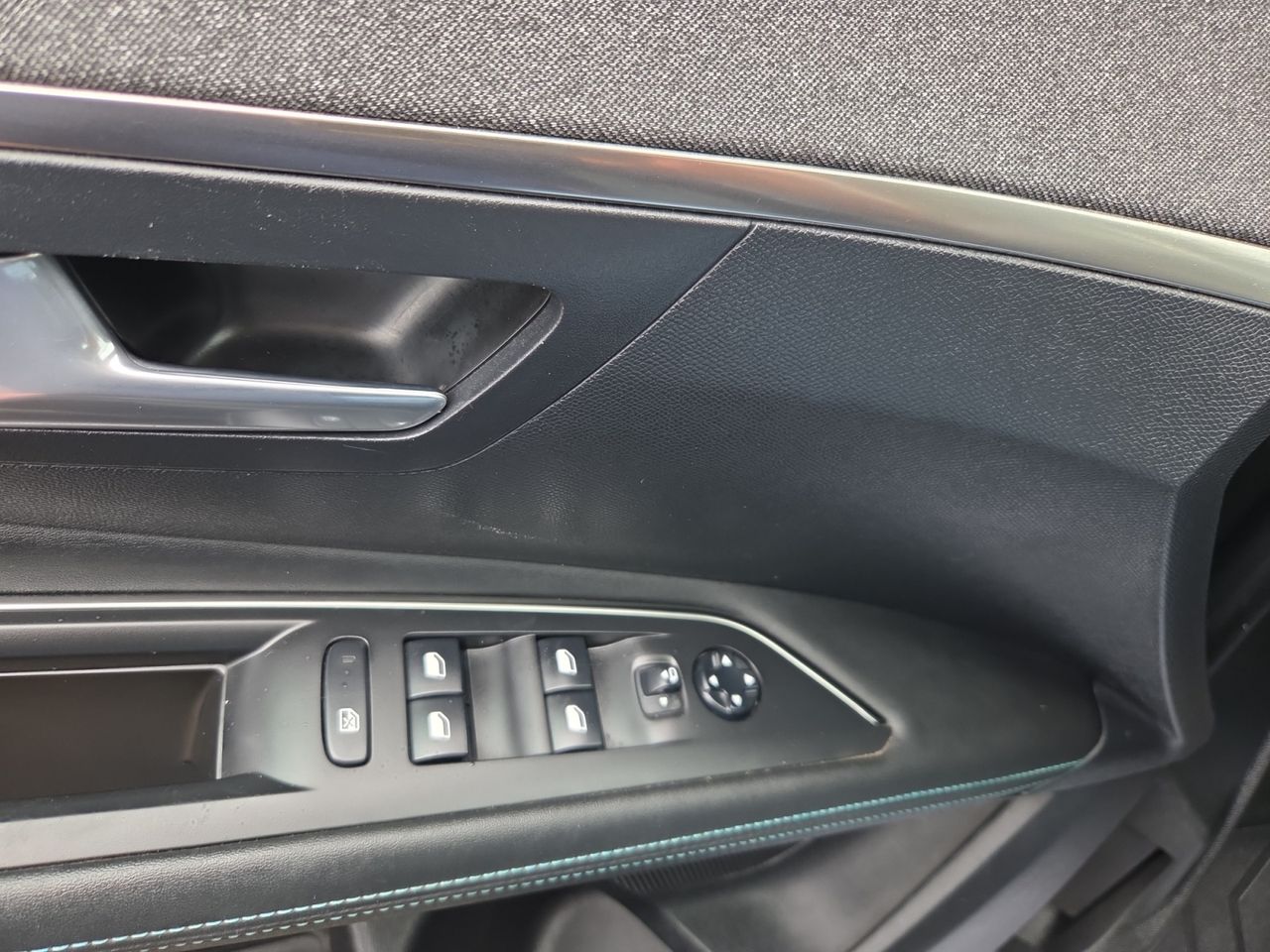 Peugeot 3008 ALLURE PACK BLUE HDI 130 CV - Foto 2