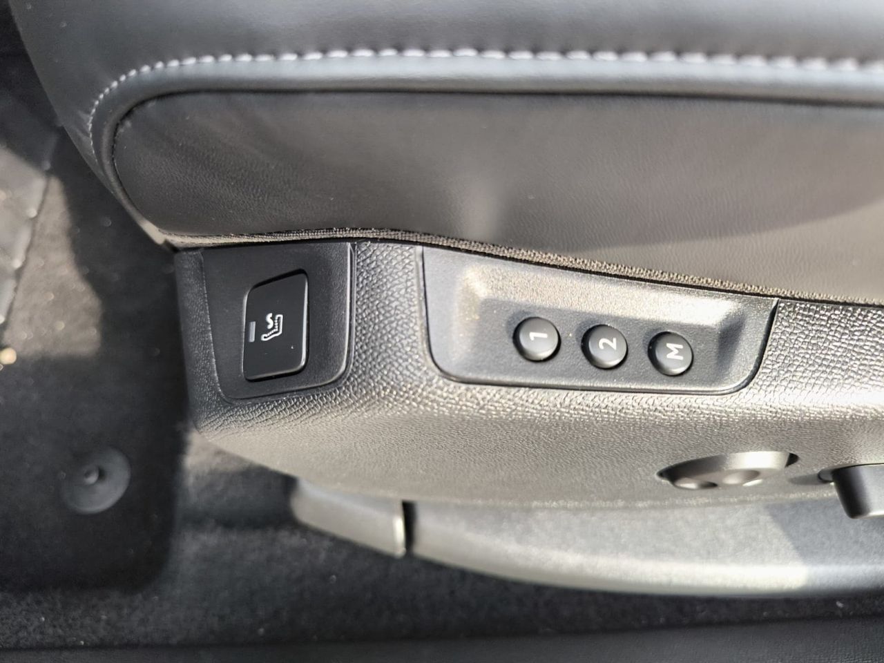 DS DS 7 Crossback BLUE HDI 180 CV AUT LOUVRE - Foto 2