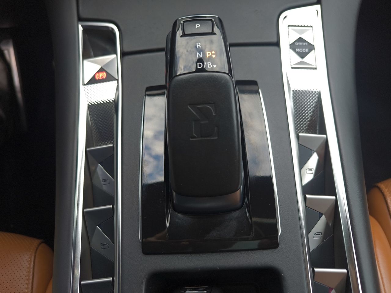 DS DS 7 Crossback E TENSE 4X4 GRAND CHIC - Foto 2