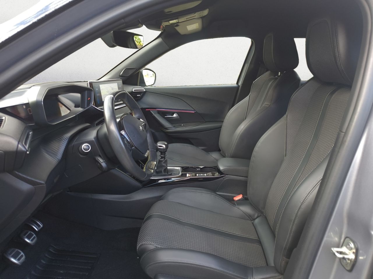 Peugeot 2008 GT LINE BLUE HDI 100 CV - Foto 2