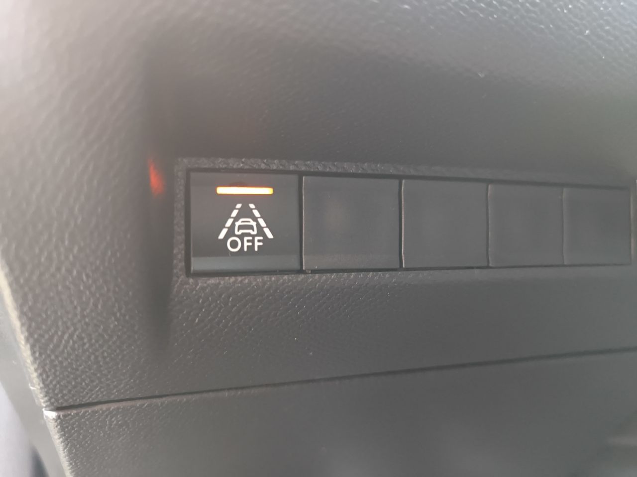 Peugeot 2008 GT LINE BLUE HDI 100 CV - Foto 2