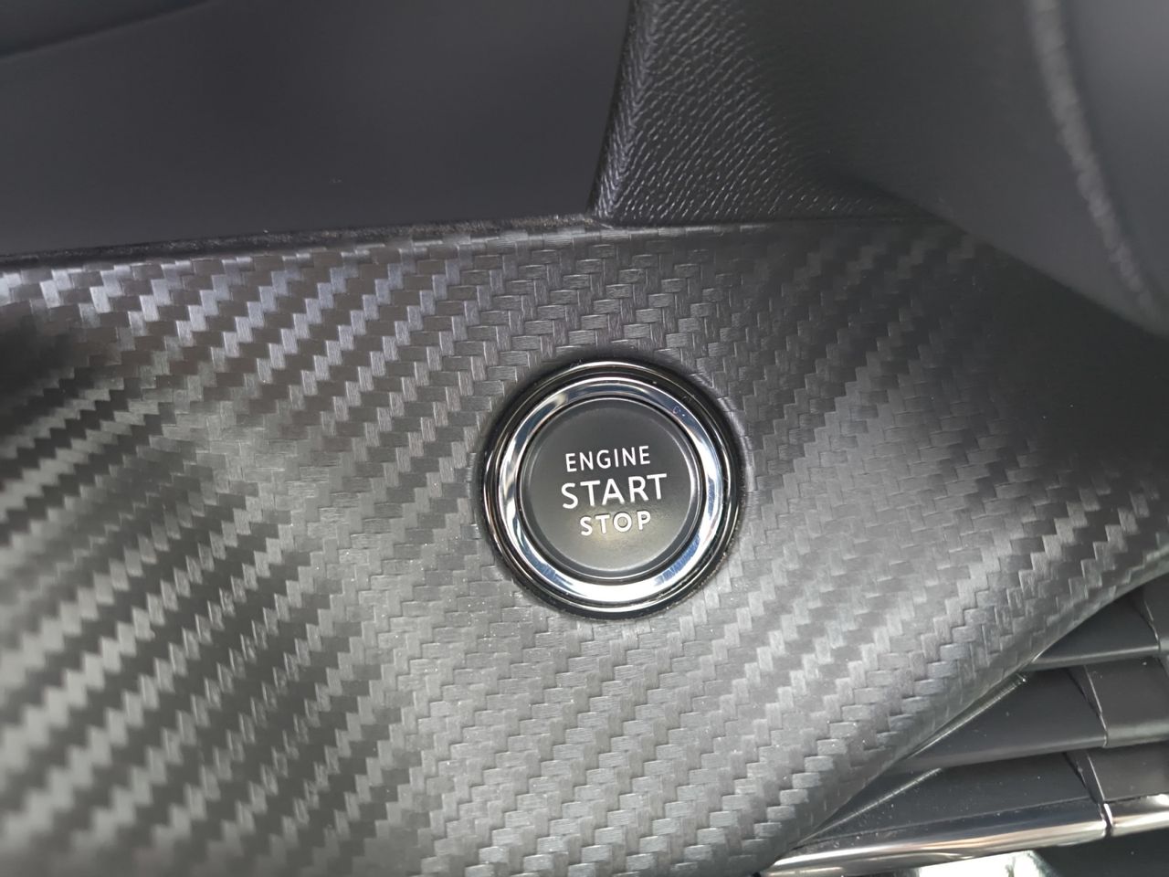 Peugeot 2008 GT LINE BLUE HDI 100 CV - Foto 2