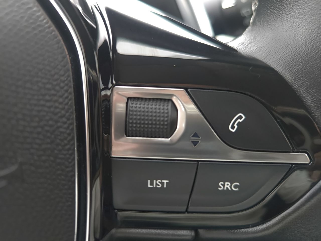 Peugeot 3008 Hybrid ALLURE PACK HYBRID 225 e EAT8 - Foto 2